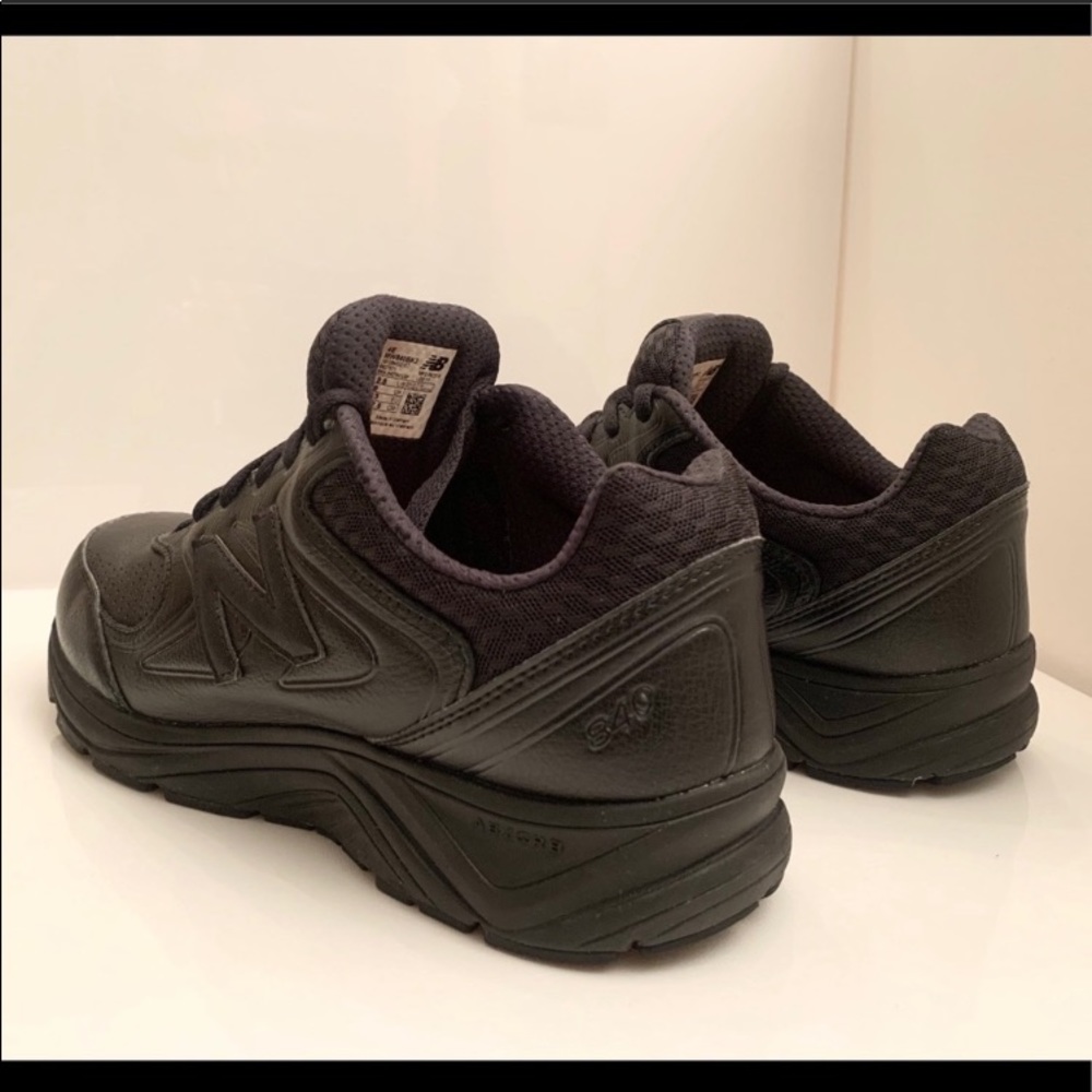 New Balance - Picture 4 of 9